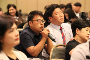 200 people attended the B.H.M.S. Information Session in Seoul